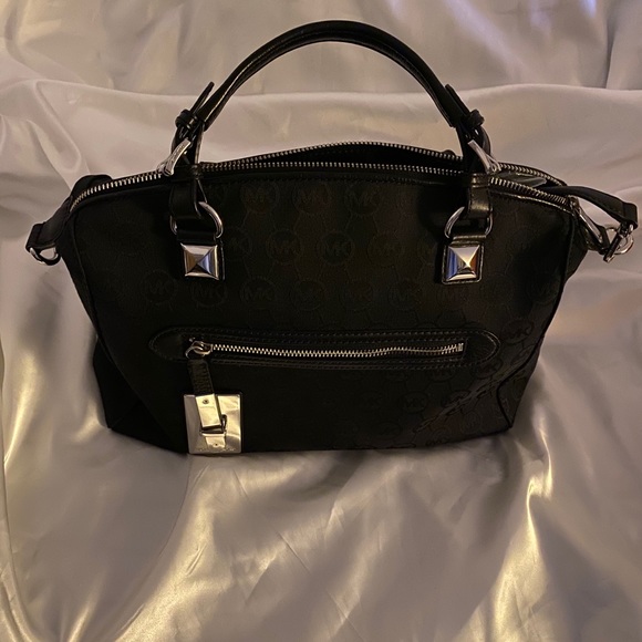 ✨NWOT MICHAEL Michael Kors Purse✨ - Picture 1 of 16